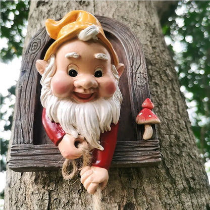 Climbing Gnomes Tree Hugger