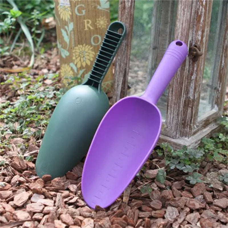 Multifunctional Plastic Soil Scoops