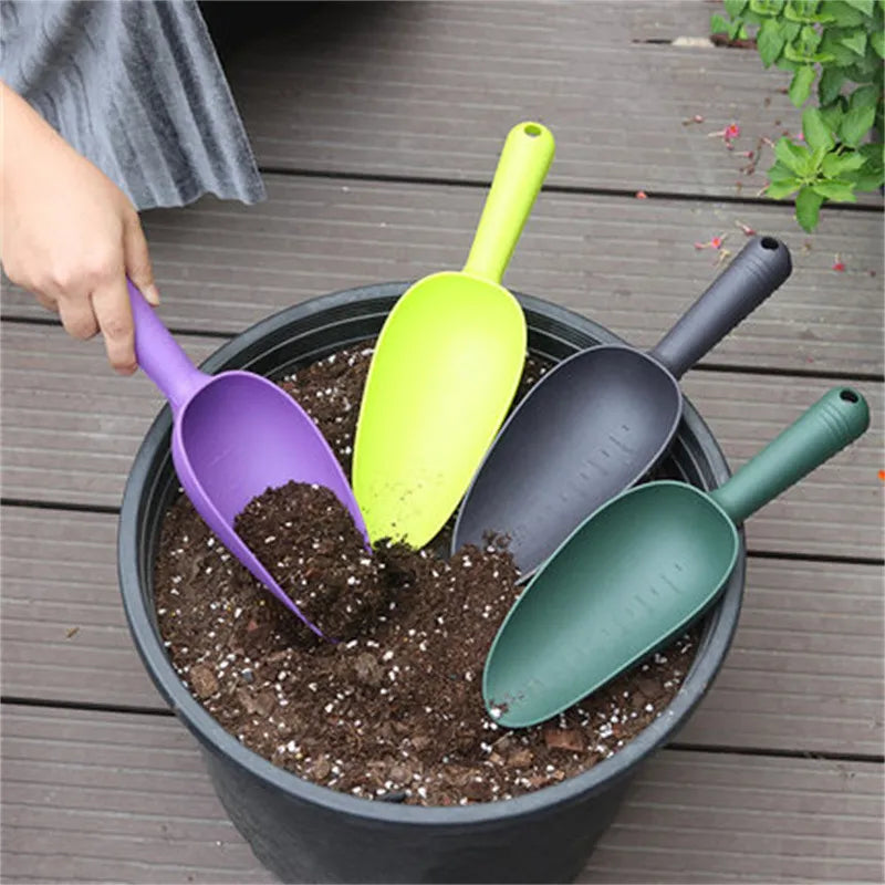 Multifunctional Plastic Soil Scoops