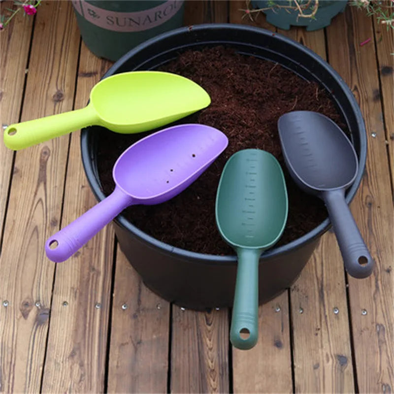 Multifunctional Plastic Soil Scoops